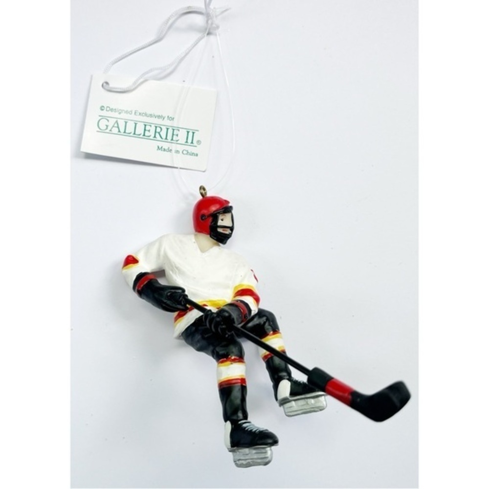 Gallerie II • NWT Red White Hockey Player Ornament